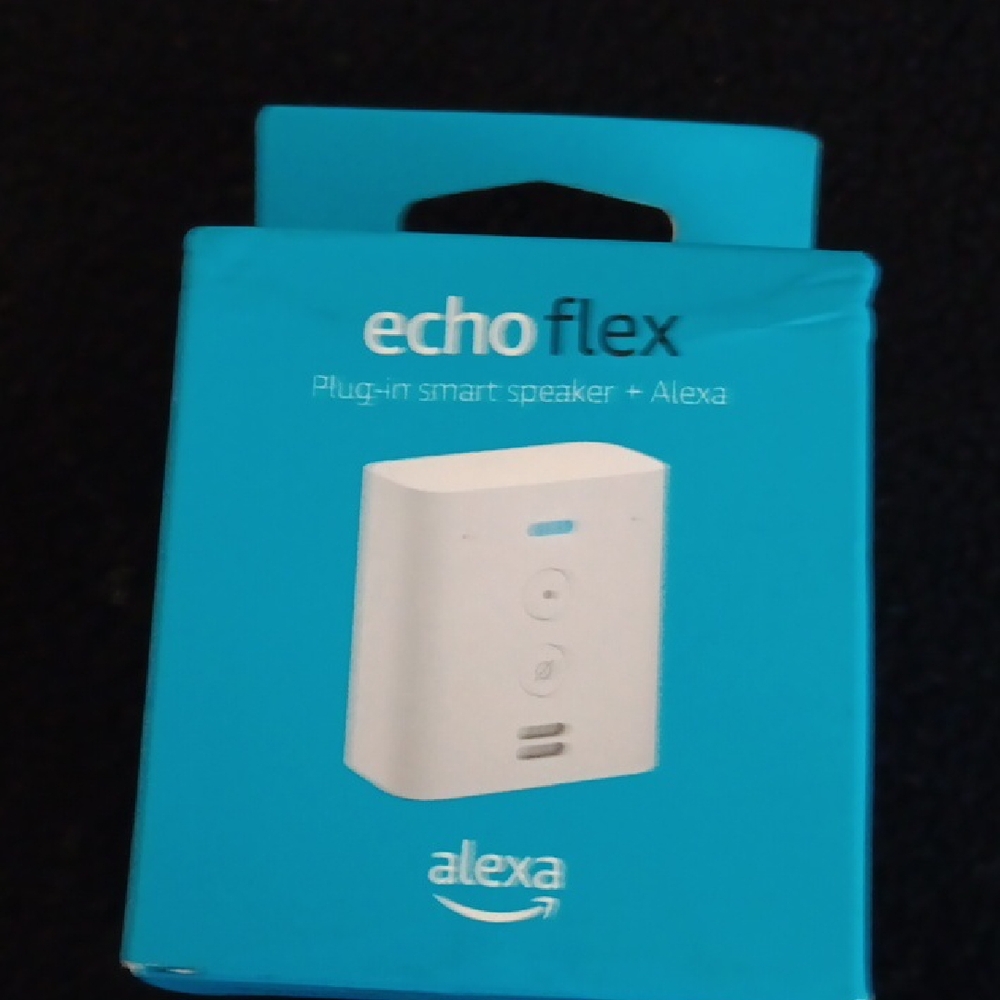 Amazon Echo Flex with Alexa - White